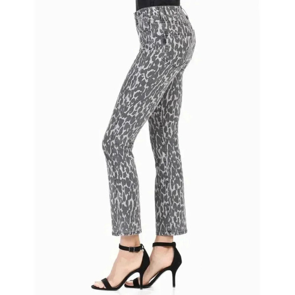 {PAIGE} X Rosie Poppy Leopard Slim Crop Flare Jeans Collaboration Collec… - Picture 4 of 16